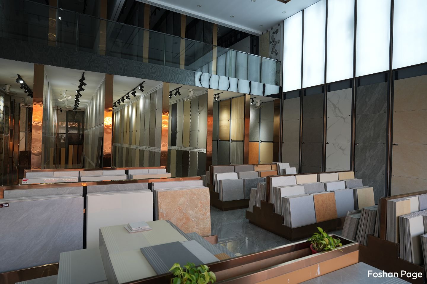 showroom of NA CERAMICS in Foshan Casa Market