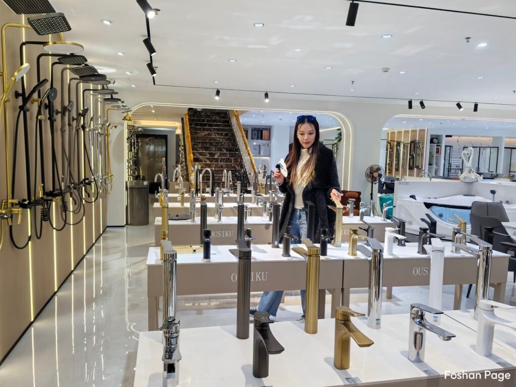 faucet section of OUSIKU Sanitary supplier in Foshan Casa Market
