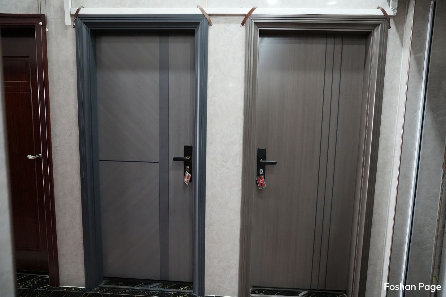 wooden doors of YAGEXUAN DOORS supplier in Foshan Market