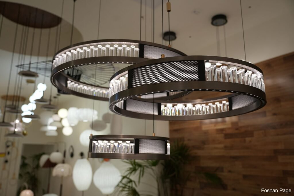 a Unique Lighting Showroom in Foshan Shunle Lighting City