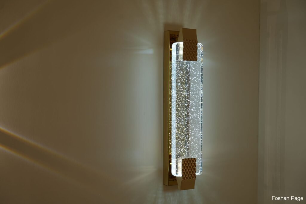 a Unique Lighting Showroom in Foshan Shunle Lighting City